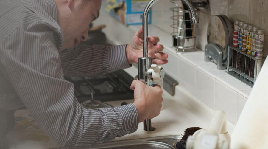 Professional sink repair in Monroe, MI
